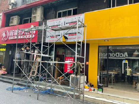 湘阴制作广告招牌如何避免它发黄？